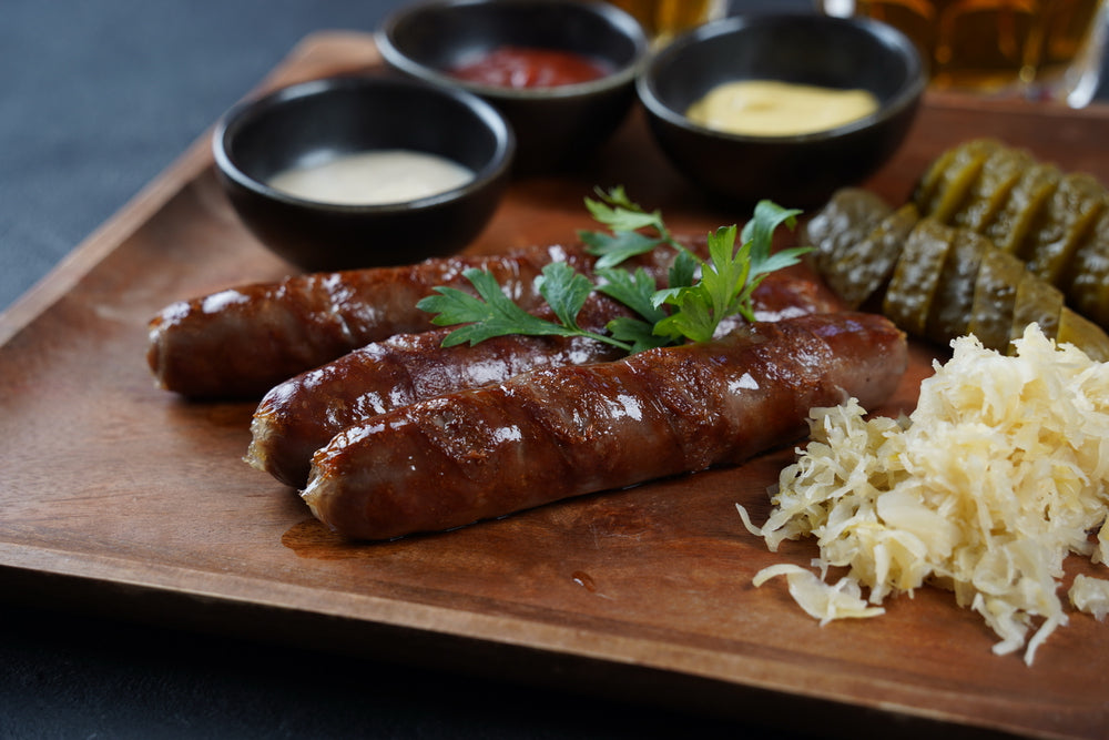 What to Eat with Kielbasa: A Guide to Delicious Polish Sausage Pairings